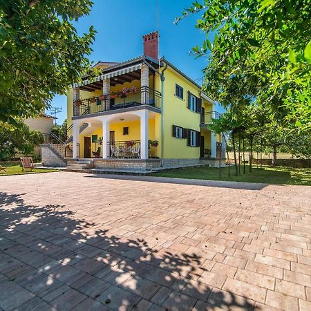 Villa Maria Nives Ровинь Экстерьер фото